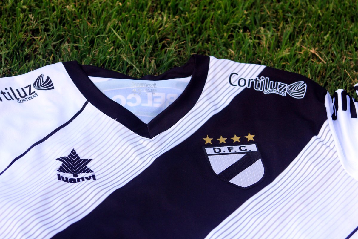 JuancaUmpierrez's tweet photo. ◾¡𝗦𝗢𝗥𝗧𝗘𝗢!◽

⚡ ¡𝙂𝙖𝙣𝙖𝙩𝙚 𝙡𝙖 𝙘𝙖𝙢𝙞𝙨𝙚𝙩𝙖 𝙙𝙚 #Danubio!

▪️En el primer programa de @VDT1330, #Luanvi hace un golazo y la Franja Negra puede ser tuya▫️

▶️ Participá:
1) Seguí mi cuenta y la de @luanviuruguay
2) RT a esta publicación

• Se va el 3/11. ¡Suerte! https://t.co/mSGgLnW64C