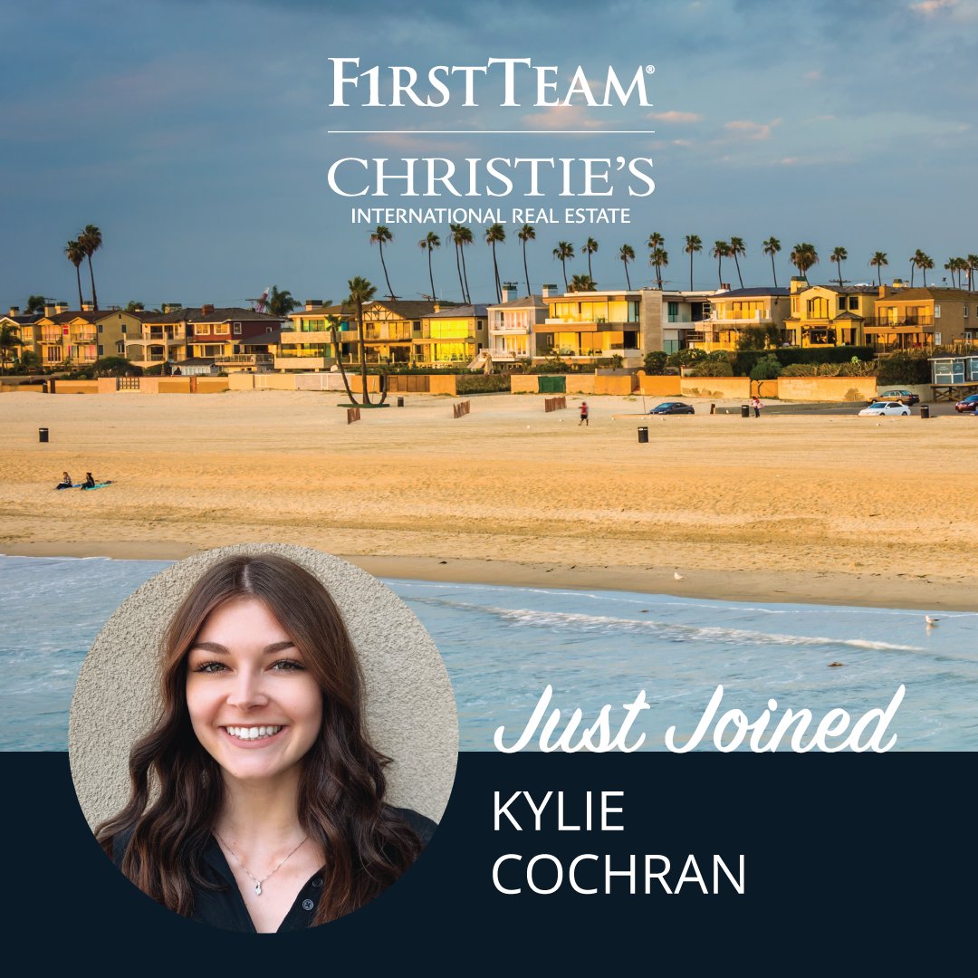 FirstTeamRE's tweet photo. 👋🎉Say hello to the newest member of our #SealBeach - Rossmoor office, Kylie! So happy to welcome you to our First Team family ❤️
#TogetherWeAreFirstTeam
#TogetherWeMakeADifference
#TogetherWeMakeADifferenceInTheCommunitiesWeCallHome https://t.co/DAM1j0KWxa