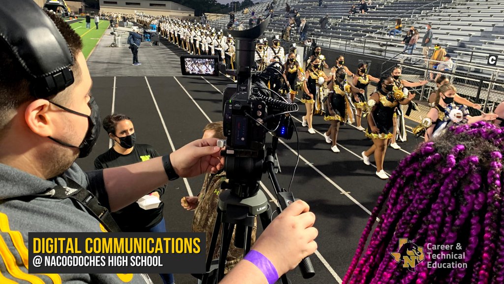 NacISD_CTE's tweet photo. Running like clockwork! Our Student Video Production Team worked the varsity football game last Friday. #NacCTE https://t.co/Nqys9b0ThT