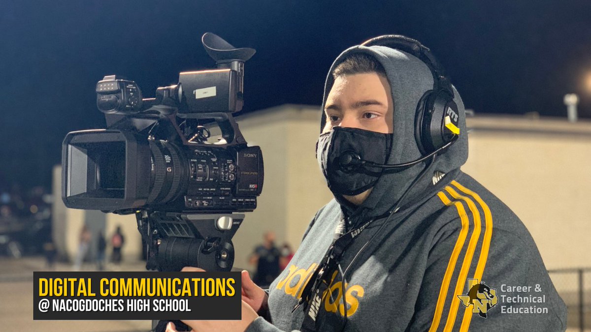 NacISD_CTE's tweet photo. Running like clockwork! Our Student Video Production Team worked the varsity football game last Friday. #NacCTE https://t.co/Nqys9b0ThT
