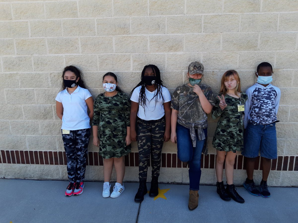 These 5th grade <a href="/PAFA_STARS/">PAFA</a> wore camo and military gear to say "Be All You Can Be, Drug Free"  #RedRibbonWeek2020