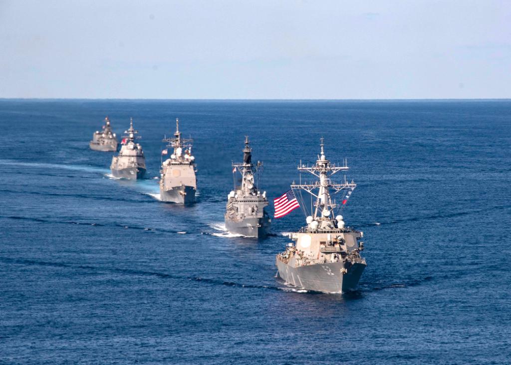 USNavy's tweet photo. @USNavy photos of the day: @USForcesJapan and #JMSDF participate in exercise Keen Sword 21, #USSGabrielleGiffords #FltOps in #US7thFlt, #USSRonaldReagan #FltOps and #NMCB5 trains at @NBVCCalifornia. ⬇️ info & download ⬇️: https://t.co/jsnho8Lr9c https://t.co/QW284eWCcb