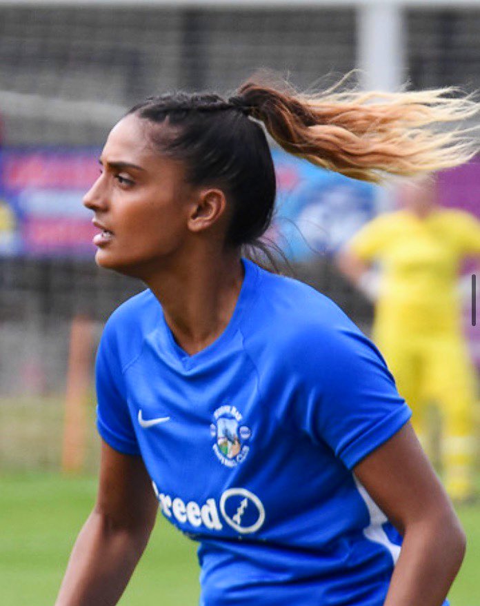 Big shout out to <a href="/bensmith88/">Ben Smith</a> for sponsoring me this season! <a href="/HerneBayWomen/">Herne Bay FC Women</a> <a href="/HerneBayFC/">Herne Bay Football Club</a>