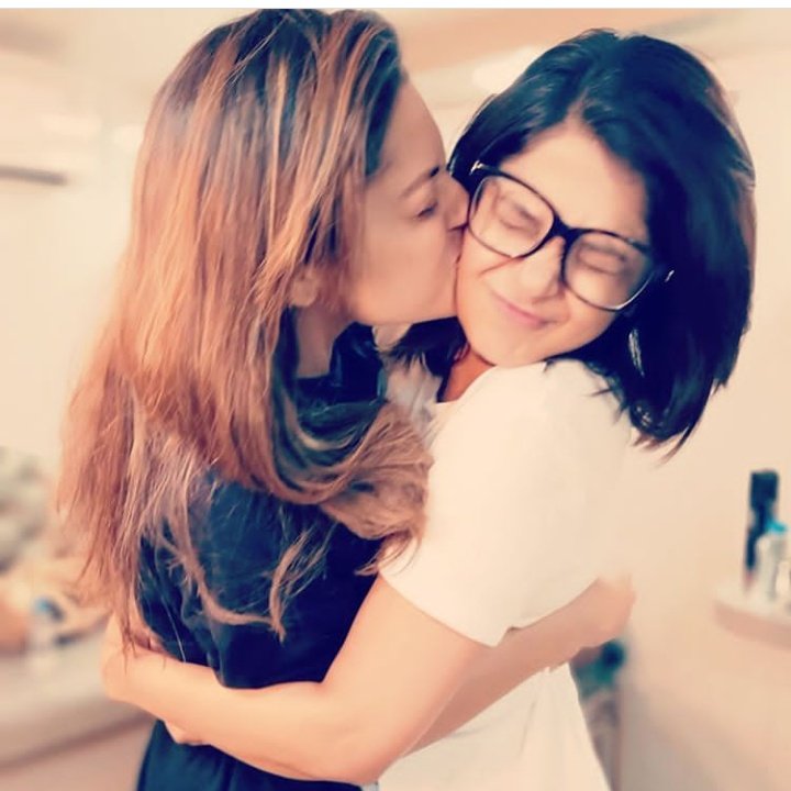#NewProfilePic

Nothing can beat this pic
The way this pic stays in my heart forever 😘😍 
No replacement till now 
Now only if #DrashtiDhami &amp; #JenniferWinget gives another pic like this only i will get replacement 😂😋
