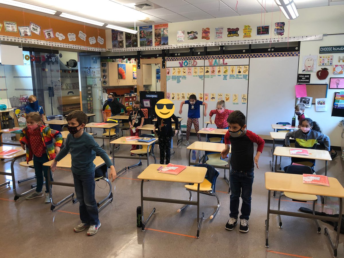 slccanfield's tweet photo. By request, one of our favorite @GoNoodle brain breaks: Unicorn Noodles π¦ #RoomU2 https://t.co/HSg4AsHUyr