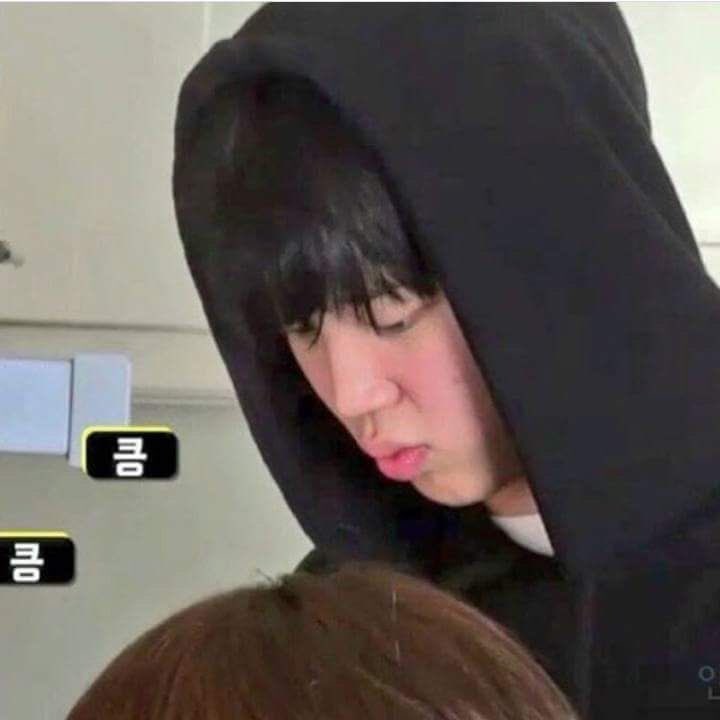 jimin being a blushing mochi —— a thread ♡♡