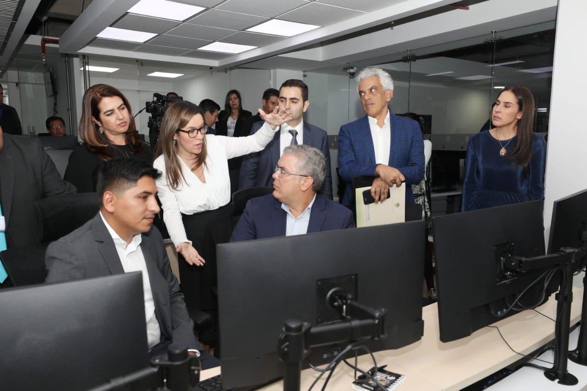 carorojashayes's tweet photo. Impulsamos el #FortalecimientoInsitutcional con las bases para agilizar trámites y el nuevo sistema de gestión minero ambiental #ANNAMIneria, Fiscalización 5G y #Génesis, registro de minería de subsistencia. https://t.co/UTH0xT1Mjh