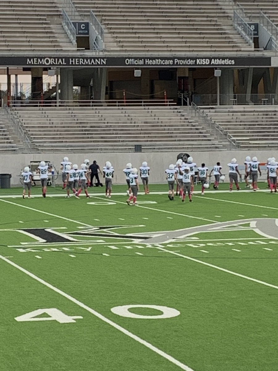 Great Winning 7th Grade!!!
<a href="/MCJHGators/">Mayde Creek JH</a> <a href="/PrincipalPaz/">Dr. David Paz</a> #maydeusproud