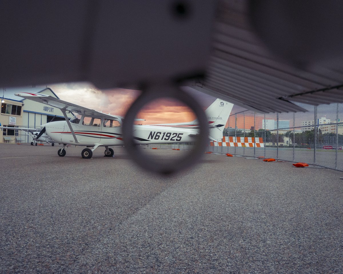 stpeteair's tweet photo. "I see through my eyes, not with them."- William Blake @cessnaaircraft https://t.co/GpGr24R9NE