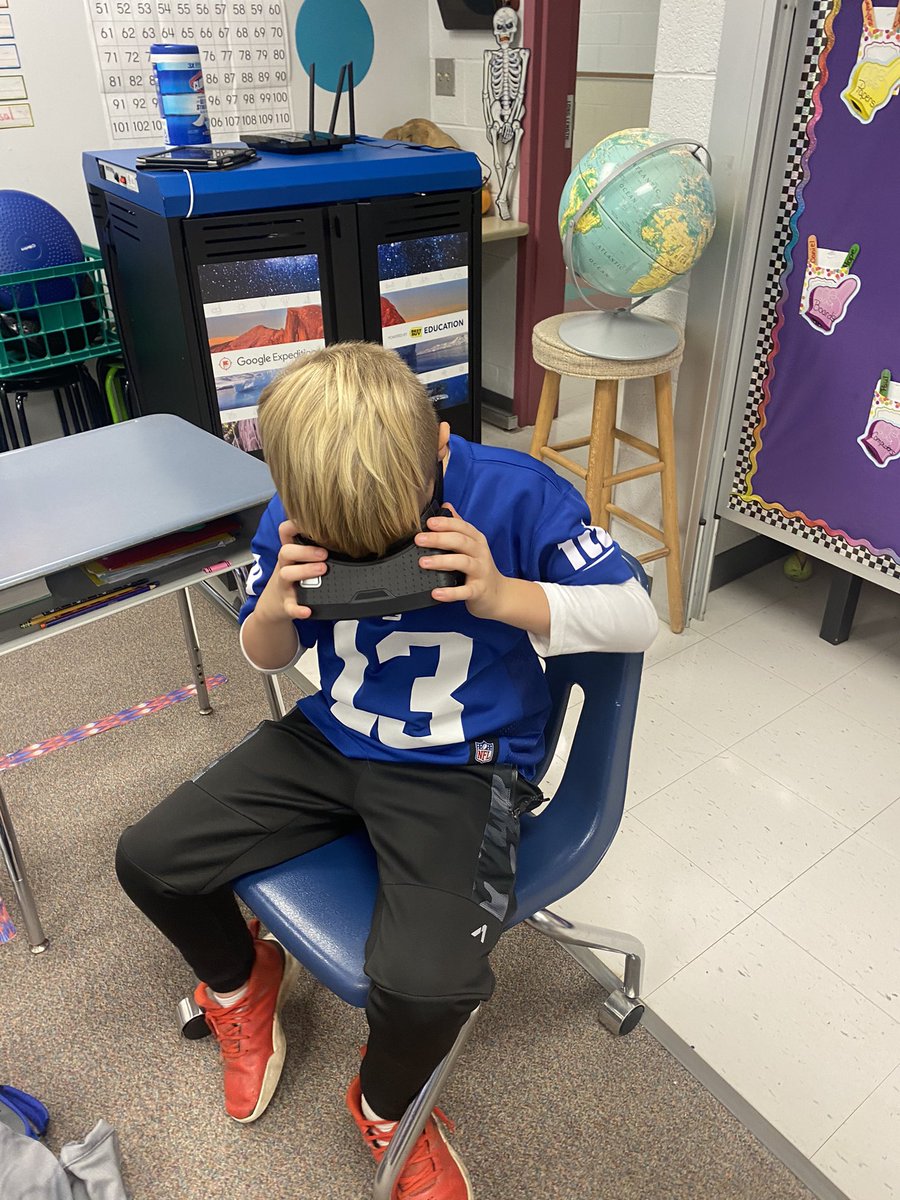 Nothing better than taking a field trip to The Grand Canyon from our classroom! We love virtual field trips! It’s even better when it matches our ELA curriculum! #handsonlearning #thirdgraderocks #teamwork <a href="/BAECinAction/">BAEC</a> <a href="/ZalaznikBritt/">Brittany Zalaznik</a> <a href="/boni_mrs/">Mrs.Boni</a>