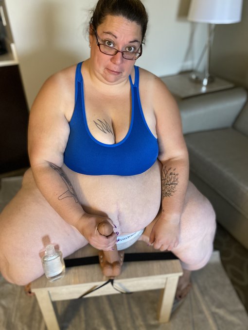 Wish I had the real thing! Video coming this week on @pornhub. https://t.co/nvRXoxSGaK  #pornhub #pornhubswag<a href="/tag/bbw"class="tags"><span>#bbw</span></a><a href="/tag/pornhub"class="tags"><span>#pornhub</span></a><a href="/tag/pawg"class="tags"><span>#pawg</span></a><a href="/tag/dildo"class="tags"><span>#dildo</span></a><a href="/tag/bbws"class="tags"><span>#bbws</span></a><a href="/tag/pawgs"class="tags"><span>#pawgs</span></a><a href="/tag/oiled"class="tags"><span>#oiled</span></a>