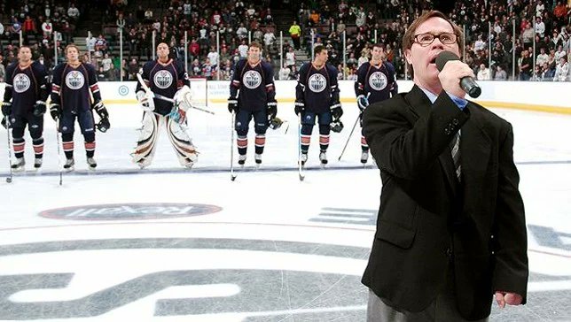 cspotweet's tweet photo. Joey Moss really was the best of this city, working with the passion of a million burning suns for the sports and things he loved and touching too many lives to ever be able to count. 

#yeg #Yegcc #oilers https://t.co/xNCTqOcKw0