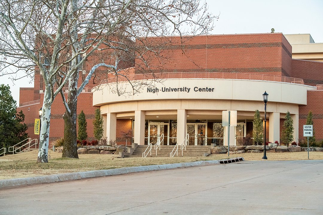 UCO Bronchos tweet media