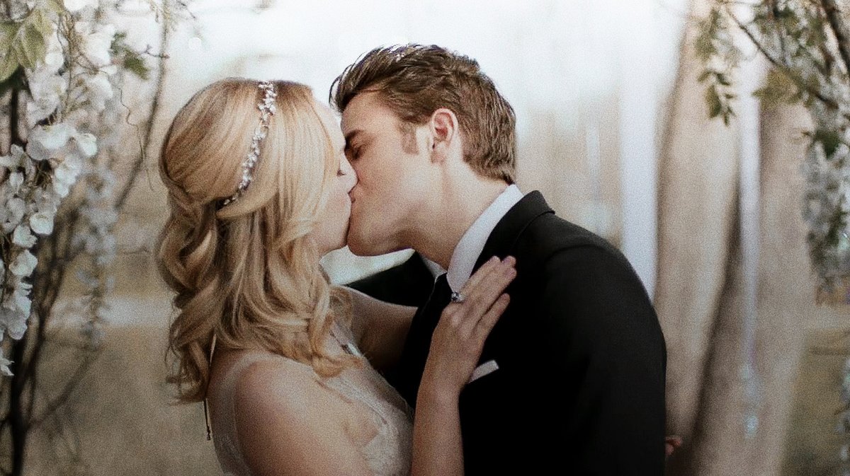 cumsley's tweet photo. ''Some day I'll probably love other women — or maybe there'll never be anything but you.''
— F. Scott Fitzgerald, What A Handsome Pair https://t.co/PRW0DYrQnd