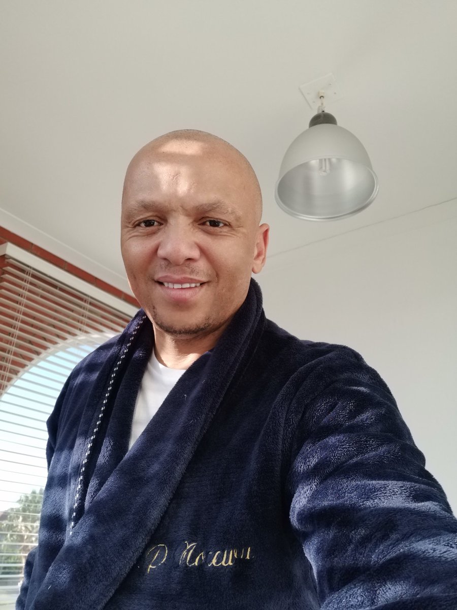 PastortheDJ's tweet image. #uwfmbee #workingfromhome
@ntsabomluleki @mafa_bavuma @Luckeez