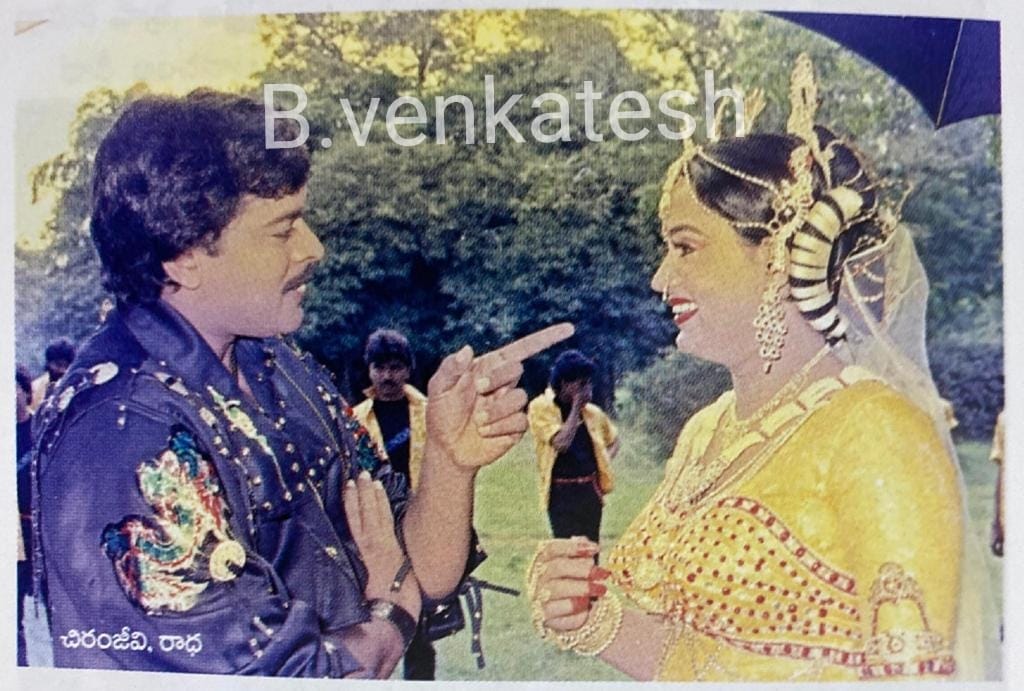 Today marks the 31st anniversary of Lankeswarudu
#31YearsForLankeswarudu
Kurnool victory 5 week s
#Radha #DasariNarayanaRao @KChiruTweets #RajKoti @themohanbabu #Revathi @baraju_SuperHit https://t.co/rmbiIWQPol