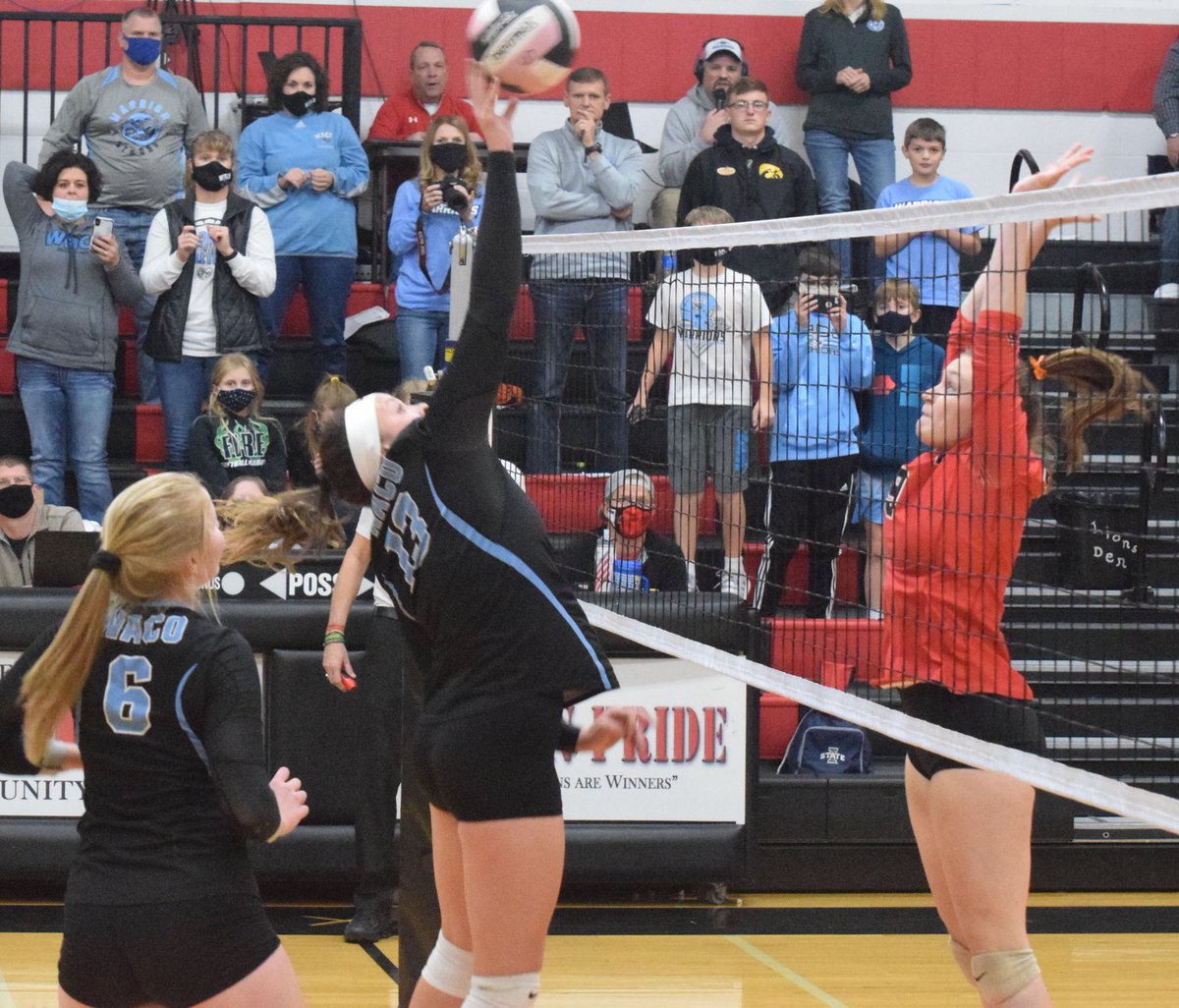 The Farrier tip falls for a point then the celebration is on for WACO in 3-2 win over Lisbon!