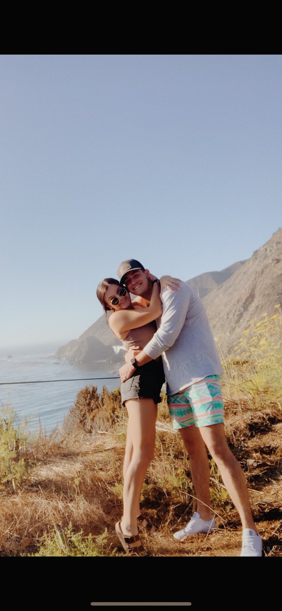 lexie_johnson3's tweet photo. roadtrippin’🚘 https://t.co/R8JhfF1B6Q
