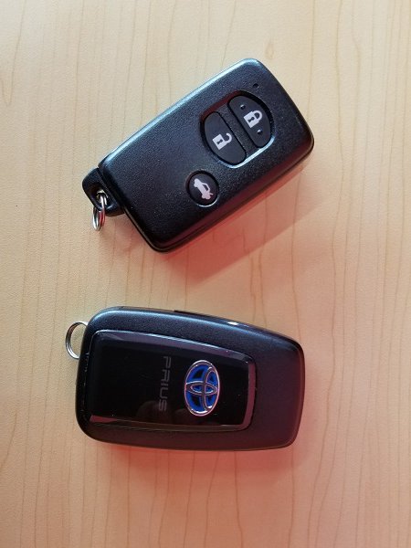 コバック 公式 Usagi 原因として 電池の入れ方 向きや蓋の閉まり具合など の問題 スマートキー自体の故障 と思われます 入れなおしても効かない場合は一度お店で見てもらった方がいいかもです Twitter