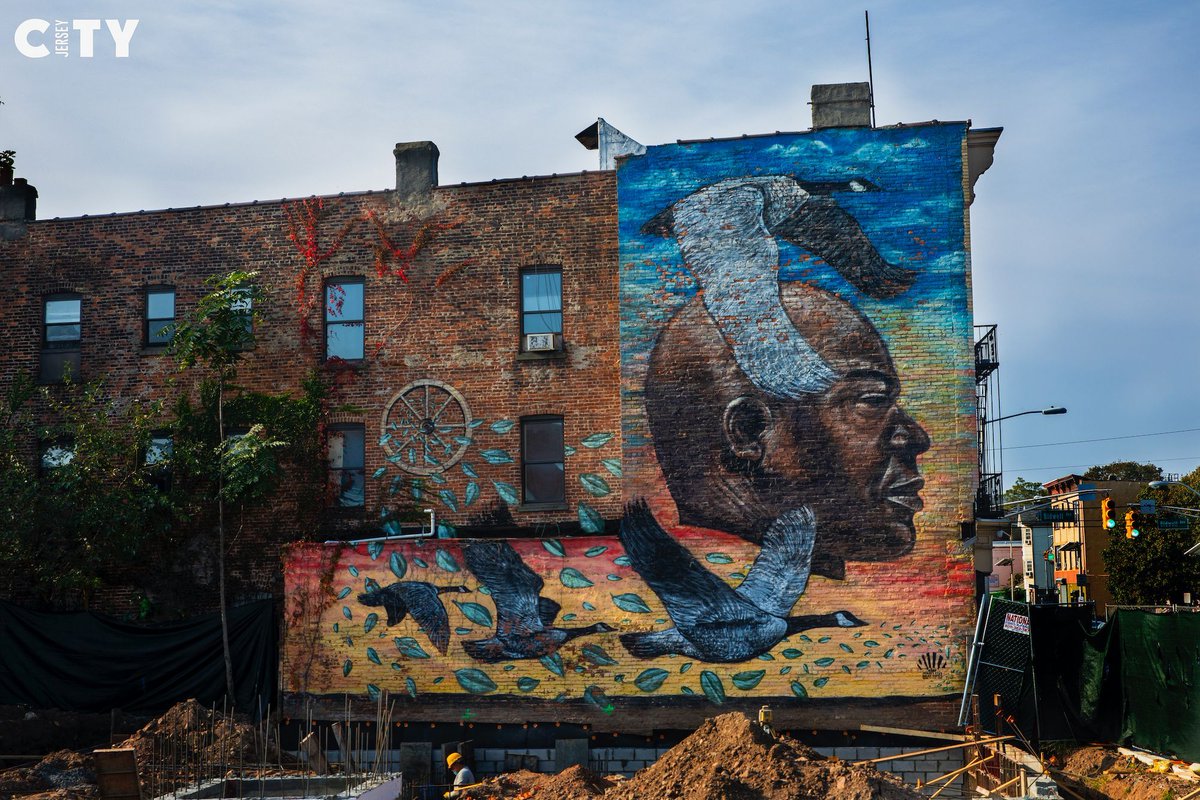 JerseyCity's tweet photo. The Great Migration (522 Ocean Ave #MataRuda, 2014), is inspired by the book "The Warmth of Other Suns" by Isabel Wilkerson which chronicles the decades-long migration of black citizens who fled the South for northern & western cities, in search of a better life.
#MuralMonday https://t.co/DRt6XuiN9l