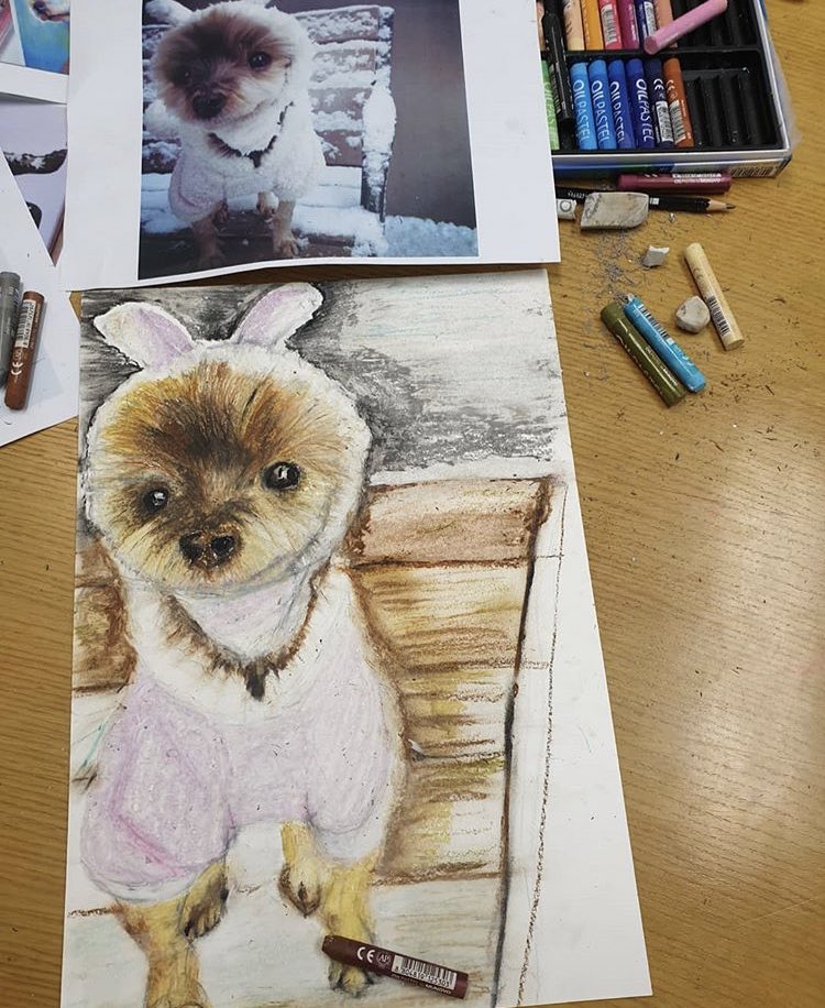 kim seohyung  (kim_seohyung) shares delightful paintings of her dog... never stop queen