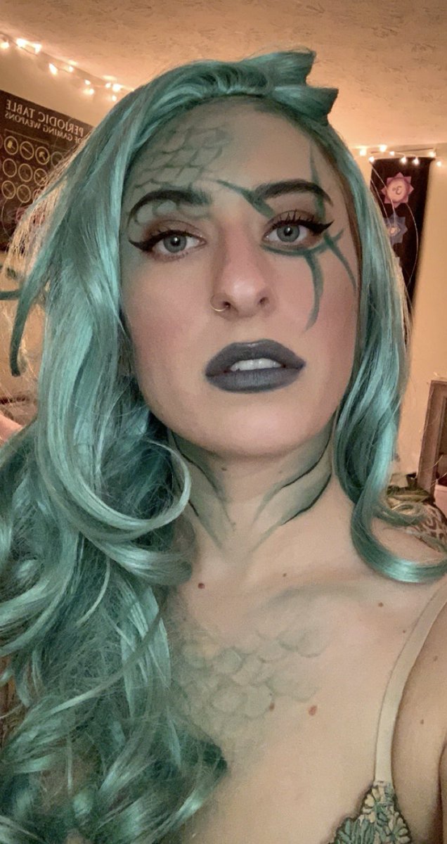 ViridianFurn's tweet photo. Pisces inspired makeup 🐟♓️🐟 https://t.co/QG5HP77Wc9