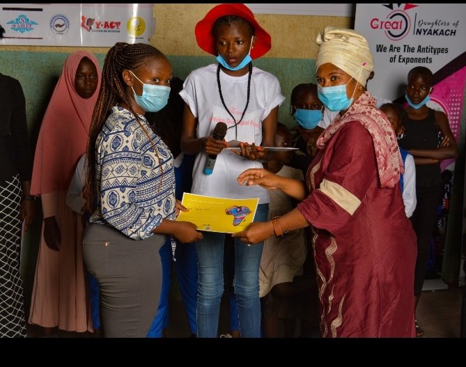 WOVOP_org's tweet photo. Award of ART4PEACE certificate of participation to all the 15 art competition participants during the International day of the girl celebrations on 17th October.
#braceproject
#girlsincreativespaces https://t.co/6XUPY1PA9p