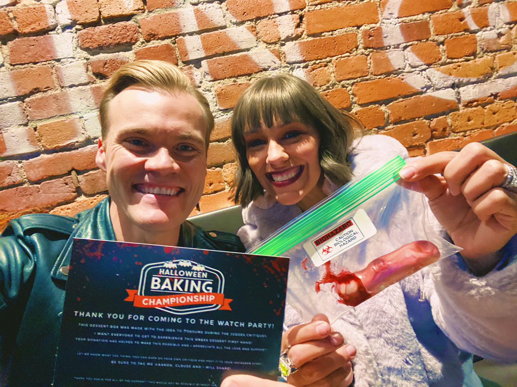 CameronFontana's tweet photo. Rooting for Columbus’ Aaron Clouse at his #HalloweenBakingChampionship Finale Watch Party! He just made it to the top 3! https://t.co/3cv8IfPdUY