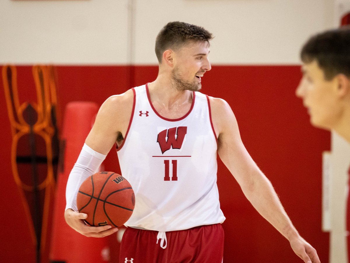 BadgerMBB's tweet photo. College basketball season is less than one month away... ⏳🔜🏀 https://t.co/REyDlL7nSN