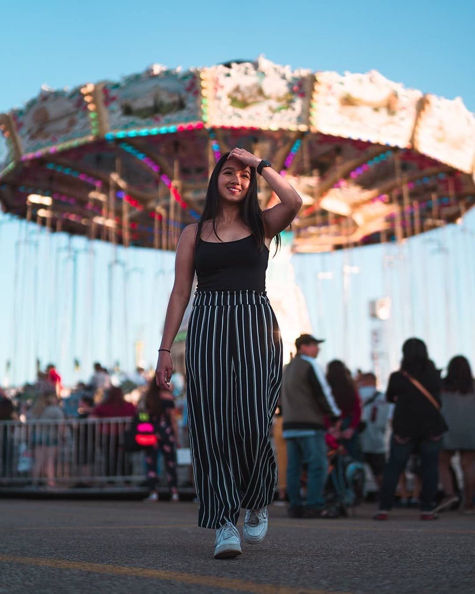 KDaysyeg's tweet photo. K-Days goer Kelvin captured these TWIRLS, WHIRLS, SPINS & TURNS on the #KDays Midway! Are you a ride doer? Or a bag holder? #BestKDays #YEGSummer https://t.co/W0VAP4W8eX
