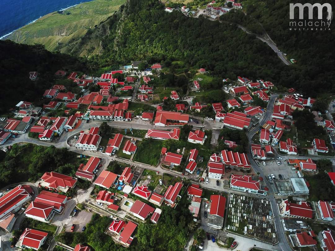 mal2m's tweet photo. Easy like Sunday morning...
Windwardside Saba - Dutch Caribbean

#easylikesundaymorning #djiglobal #caribbean #avgeeks #IslandLife https://t.co/LERnw6GjhN