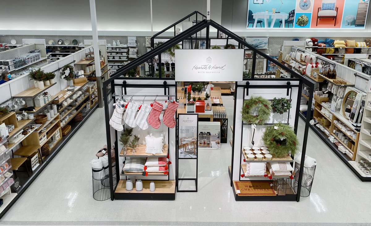 mig_olv19's tweet photo. Hearth &amp; Hand!! 🤩 #targetstyle #T1523 #hearthandhand #homedecor #holidays 🎄☃️🎁🎅🏼 #targetfinds 👏🏼 VM @ashmarie_613 | DBO Susan | TL Emily 🙌🏼 @Ed_llamas @rmunny0128 @raecourtney2 @lyssy_michael @linmwheel @johnp_sheehan https://t.co/LjEdAds5vM
