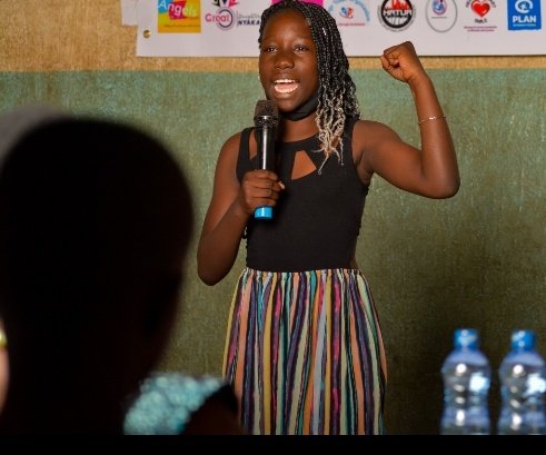 WOVOP_org's tweet photo. Meet ianna mallayka,
1st runners up overal winner under Literature category.
Her art presentation was a poem on peaceful desires of s girl.
She is magical, congratulations girlπ.
#girlsincreativespaces
#BRACEWOMEN https://t.co/FLiUQIF4dC