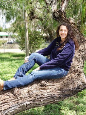 citrusvalleyffa's tweet photo. Howdy y’all, my name is Jade Garcia and I am proudly representing the La Joya FFA chapter as your Citrus Valley District Reporter. I am looking forward to working and growing with this year’s amazing officer team. Love y’all and stay safe CVD!!❤️🍊🍋 https://t.co/gl1WOUedFj