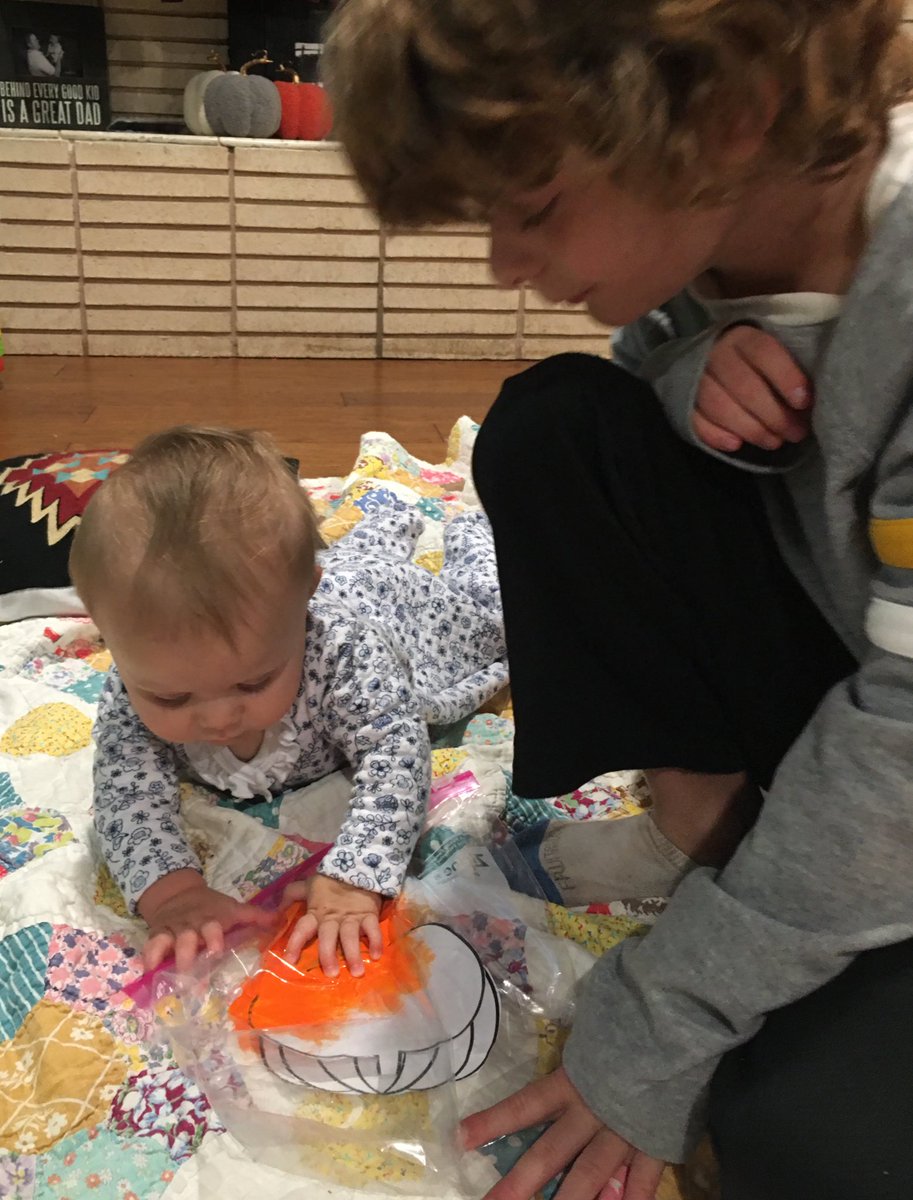 ShelbyRayNES's tweet photo. Today we had fun doing our #cparp October home learning activities. She loved the 5 little pumpkins finger play and painting activity.  #osrcl https://t.co/F2q7mWmOEN