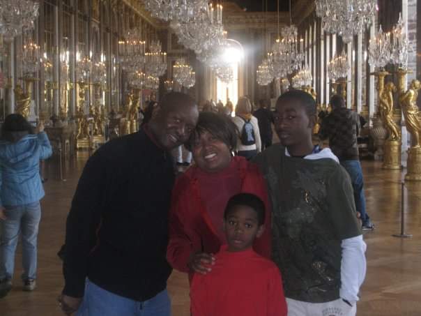 NealDaniels17's tweet photo. @MsGteachesSS @nearpod The Hall of Mirrors, Palace of Versailles... November 2009. https://t.co/6L7FYNXJOe