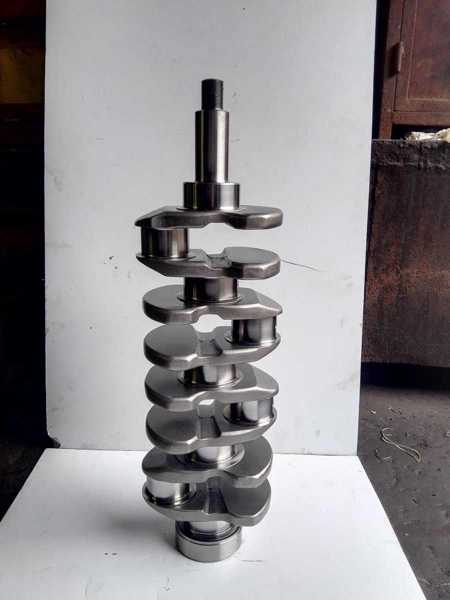 Anita_Engine's tweet photo. HINO W04D 6 holes https://t.co/DMWamZ4USa