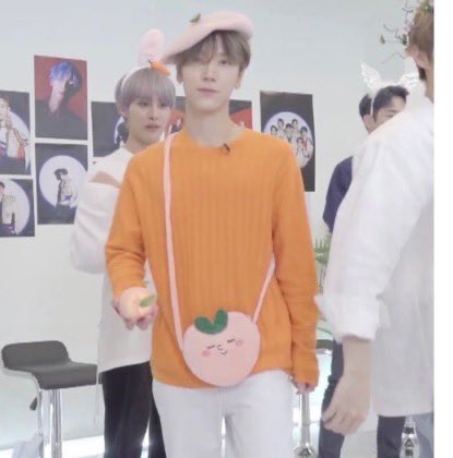 ten using this bag in a vlive and getting sold out