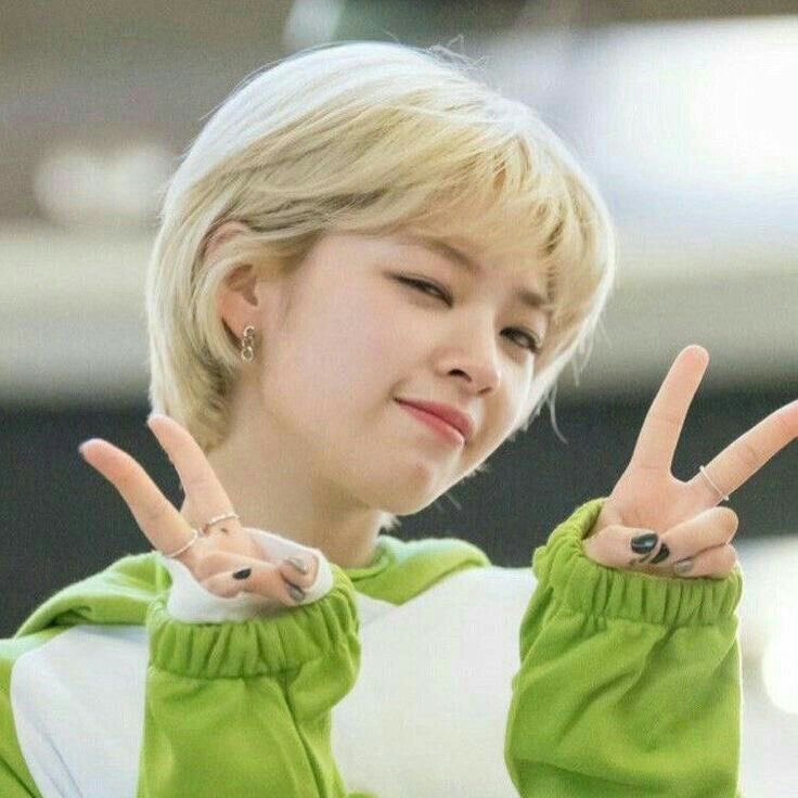 kpopzoocafe's tweet photo. order for: @jlnonce 
from: anon

message: bang bang bang

song rec: yessir by bz-boys https://t.co/LHiixc5GYE