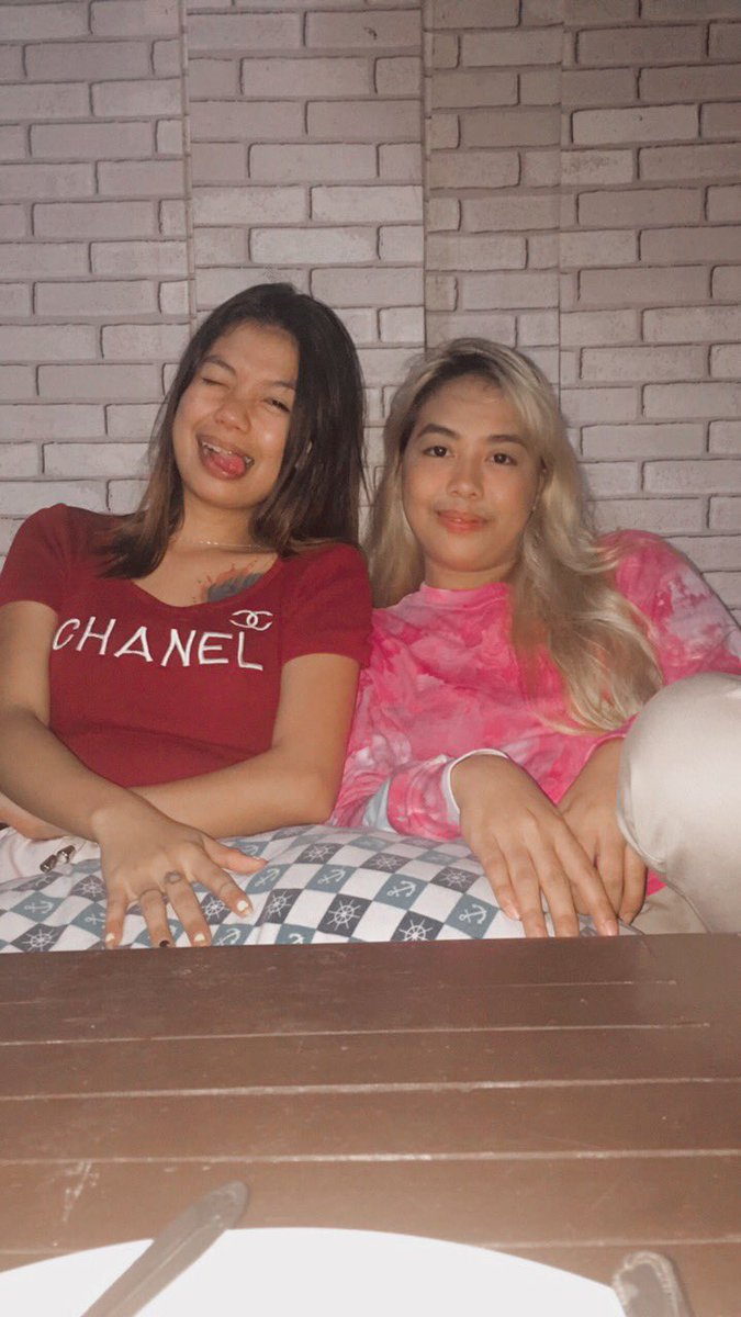 nheyrodelas_'s tweet photo. Supper dupper komportable pag tunay na kaibigan ang katabi mo❤️
#Snc2016 https://t.co/BgFY6PA522