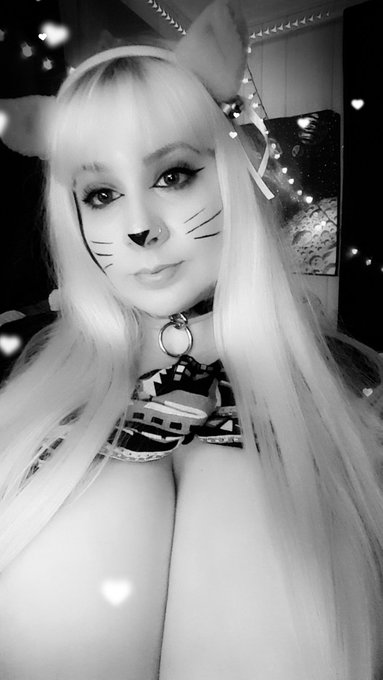 Tonight is my 10 year cammiversary! I know I don't cam much anymore but thank you for the support over