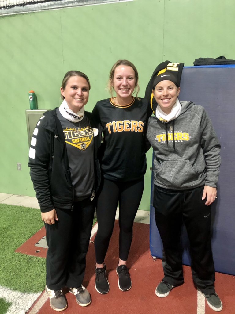 NeGirlsFPForum's tweet photo. π₯@QuakesPrmYbarra 2021 OF/Util, @ReeceSullivan06, had a great campus visit and practice/workout with players at @FHSU_Softball and meeting with Coach Adrian Pilkington and Coach @lawren_mckinney!! Way to go, Reece!!
#Prime
#NEQuakesSB
#QuakesRecruit https://t.co/ZodSZTL9SM