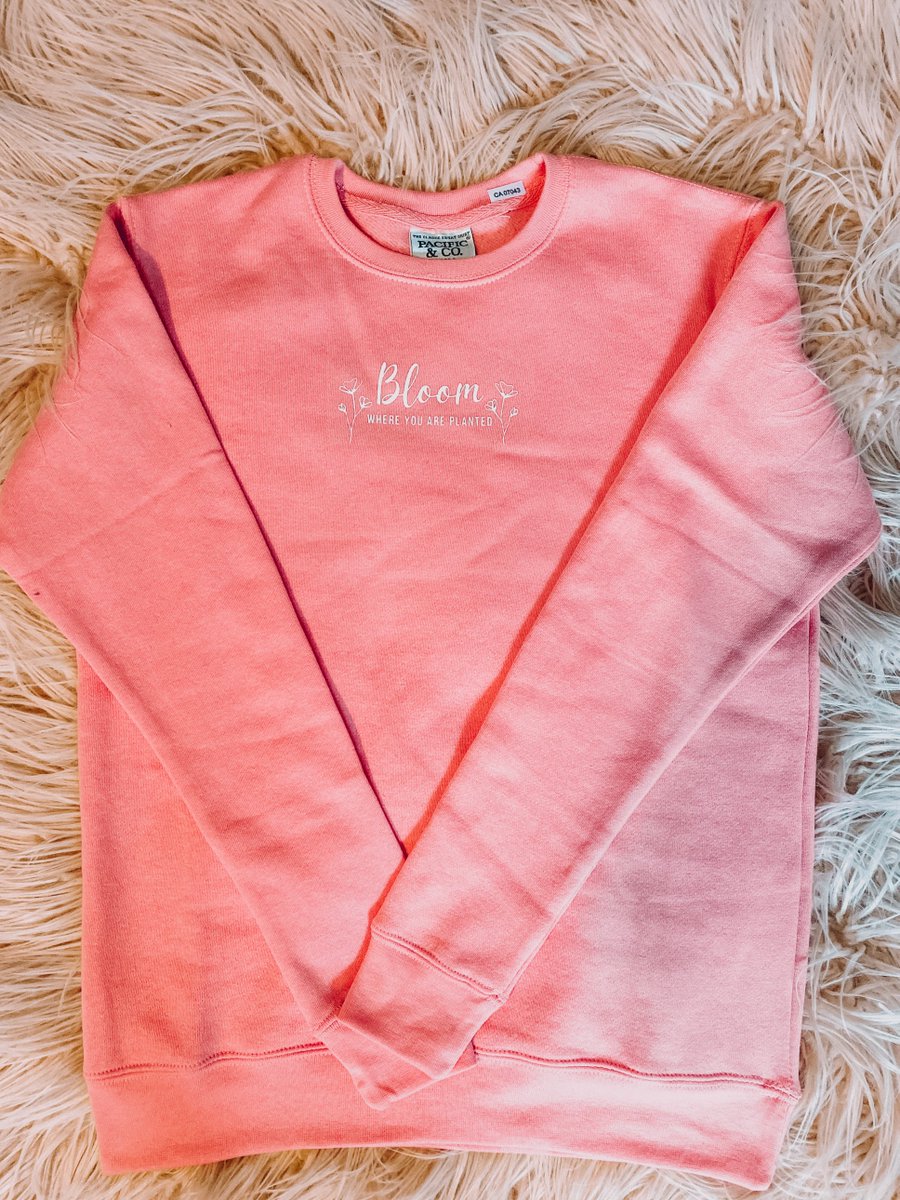 above_twenty's tweet photo. New clothing available today! Various styles, colours and sizes available. Check my Instagram @above_twenty for more ⭐️✨ #newclothing #clothinghaul #merchdesign #shoplocal https://t.co/P8dHoxhnN3