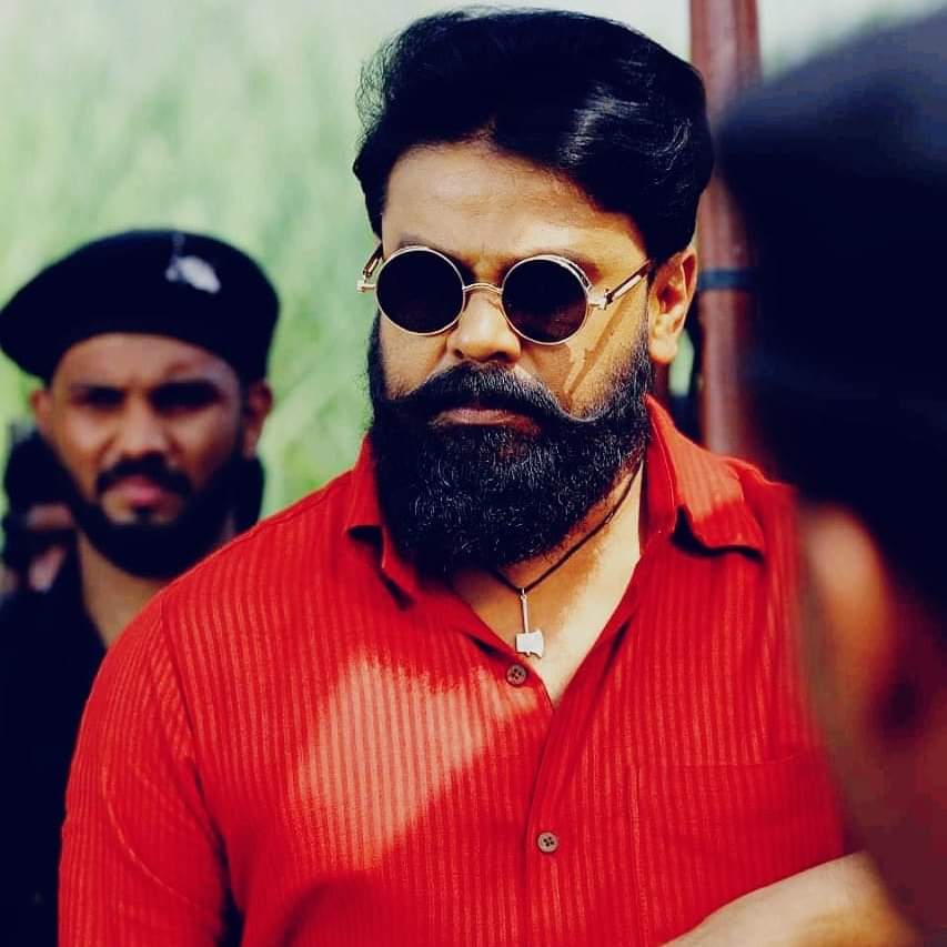 jith_pura's tweet photo. The Man who Give Me Comedy Movies  In My Childhood &amp;  Still That Movies is My Fav🖤

Best Wishes For Your Future Projects &amp; Life🤗❣️

Actor&amp;Producer😎

Happy Birthday Dileep Etta❤️

#HappyBirthdayDileep https://t.co/oc5dYroC9X