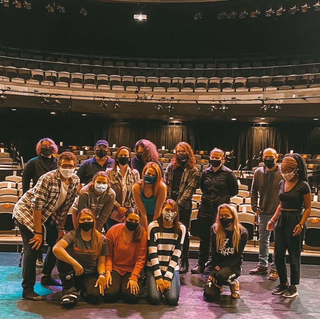 mlprach's tweet photo. Shout out to @DanceBGSU for yet another amazing show 🧡 I am so thankful for the opportunity to be able to participate and co-choreograph my first duet for this show! Life may be wild right now but I’m glad that we can dance our way through it together ✨ https://t.co/A0syh8PBpo
