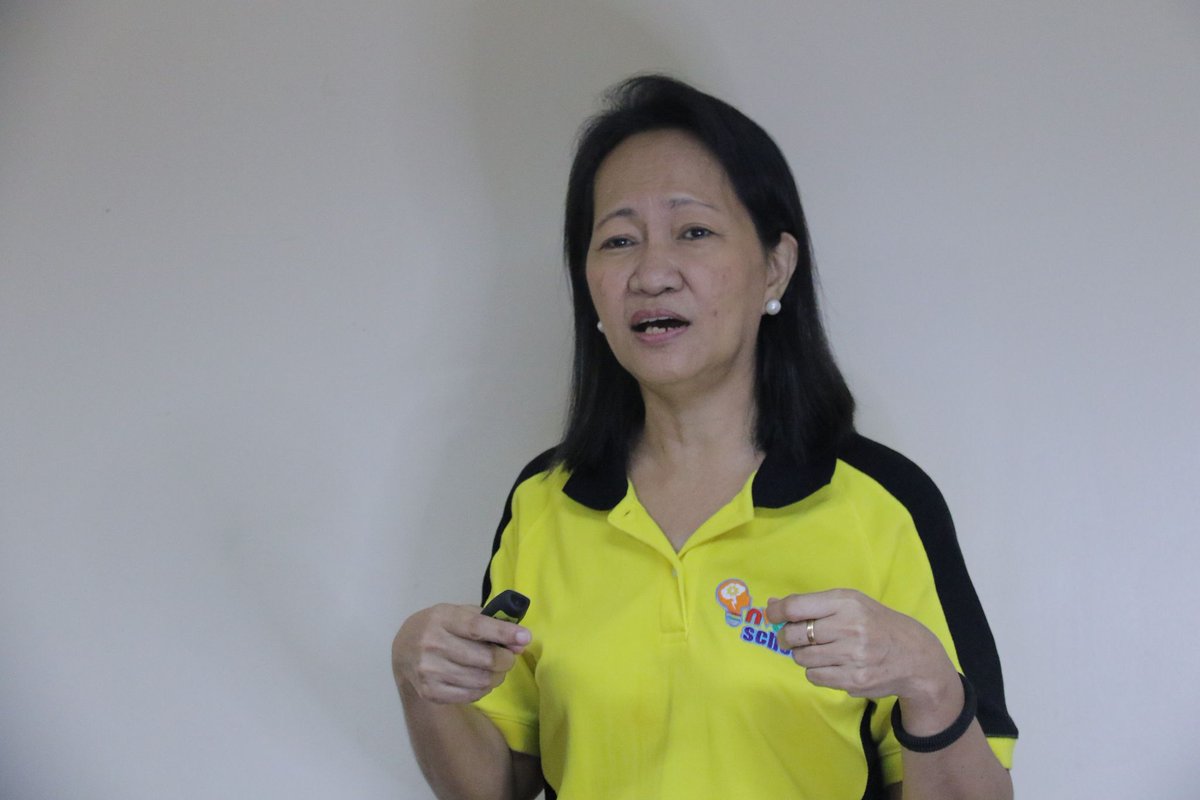 idd_tapi's tweet photo. TAPI-IDD Senior SRS Engr. Elizabeth Garcia sets an engaging discussion on Developing Creative Thinking Skills to spark the ideation process of our ISP participants from Region 1. 🤔🧠
#InventSchoolProgram #ISPGoesDigital #ISPRegion1 https://t.co/dT5t3952pu