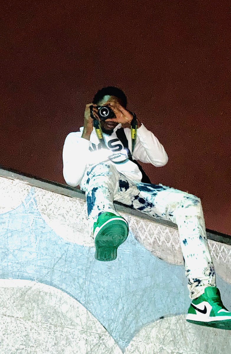 iconicmo_'s tweet photo. “ ion paint pictures, I picture paint “ -Kodak 🤧 📸 
3rd 👁 Visuals 📸
Instagram- 3rd.eye.visuals https://t.co/BuKrtXQyPb
