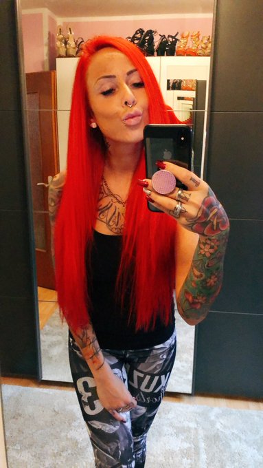 Feierabend 😇 nun gehts f&uuml;r mich auch ab ins Bettchen 🥰 Mails versuche ich ab morgen alle zu beantworten