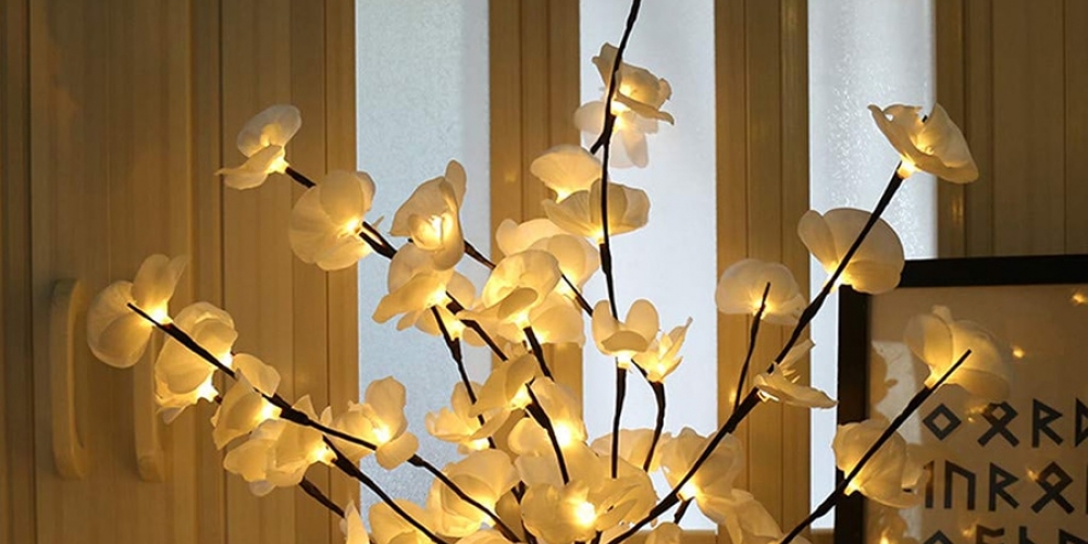 Check out this Sparkling Floral Orchid Lights 📢 link https://t.co/ZkjdMPmF9L 19.95$USD #lifestyle #homeshow #classic #livinghome #interiorinspiration #thehappynow #myhousebeautifull https://t.co/r5lEmTH2av