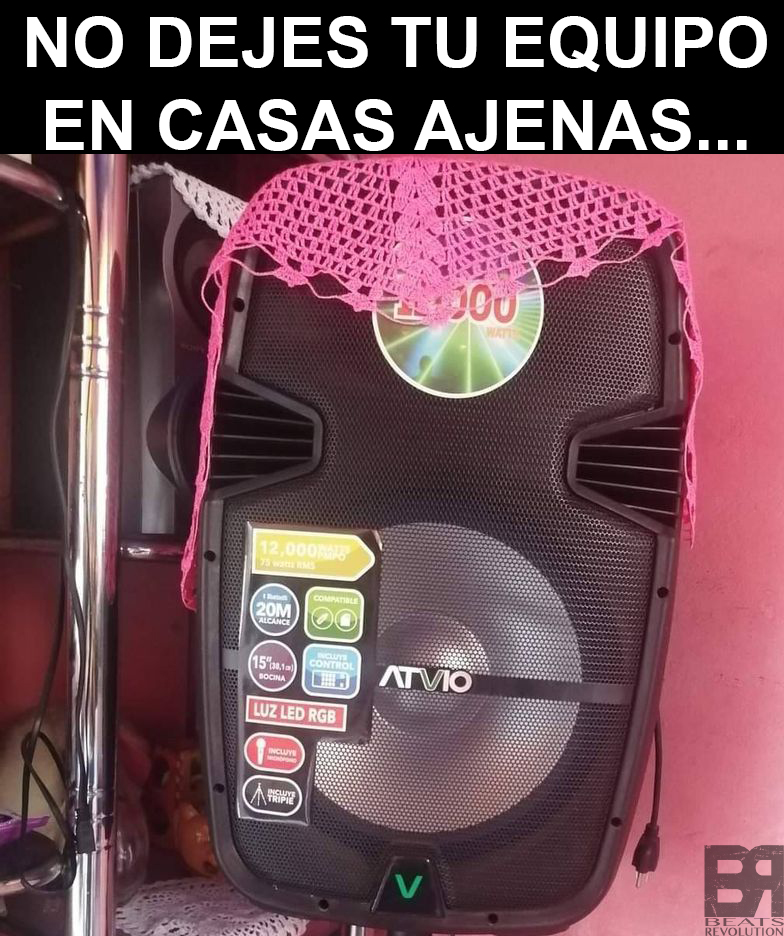 beatsrevolution's tweet photo. En casa de la abue... 🤭
#QuedateEnCasa #UsaMascarilla #BeatsRevolution #ElectronicMusic #PLUR #MusicIsLife #EDM #DJsBeLike #DJing https://t.co/yc9UcwWz2r